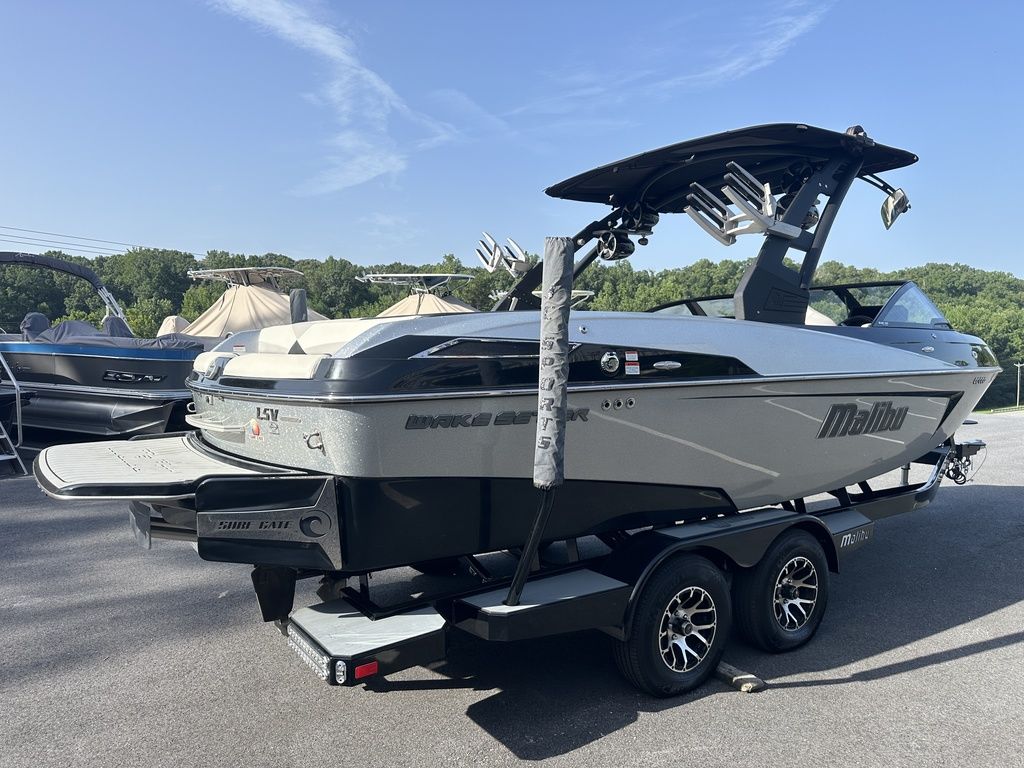 2017 malibu boats 23-LSV