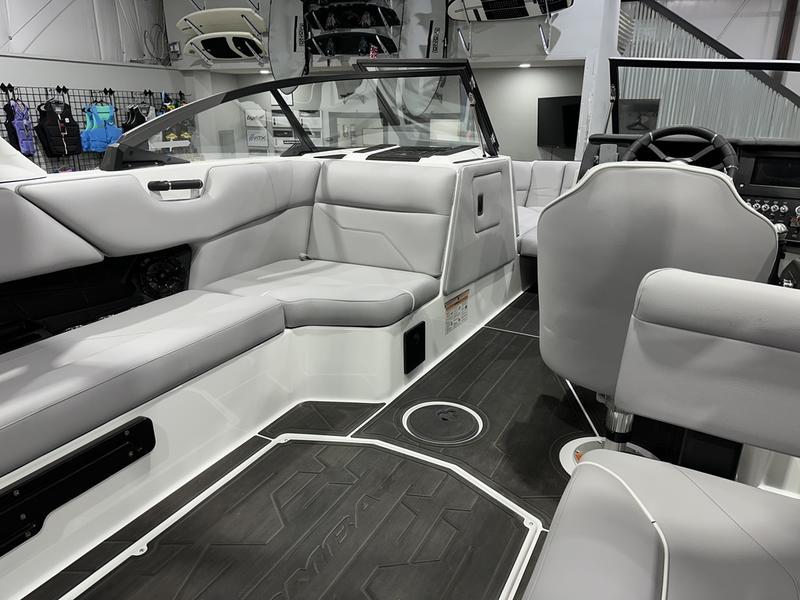 2025 Moomba Max