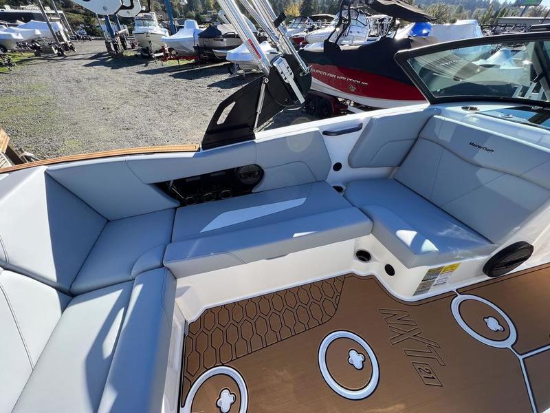 New 2024 MasterCraft NXT21