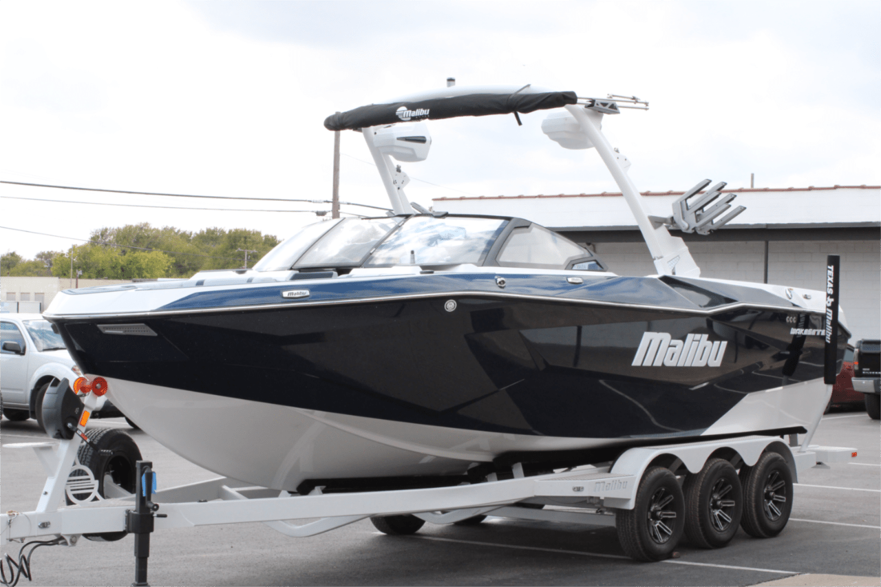 2025 Malibu 25 LSV