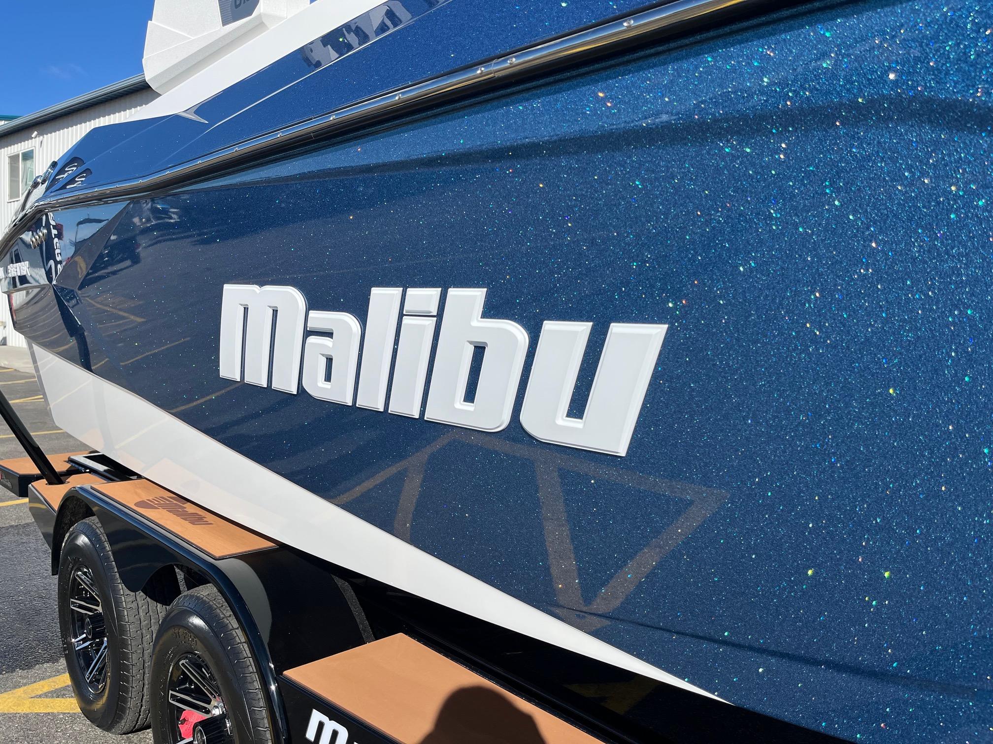 2025 Malibu 25 LSV