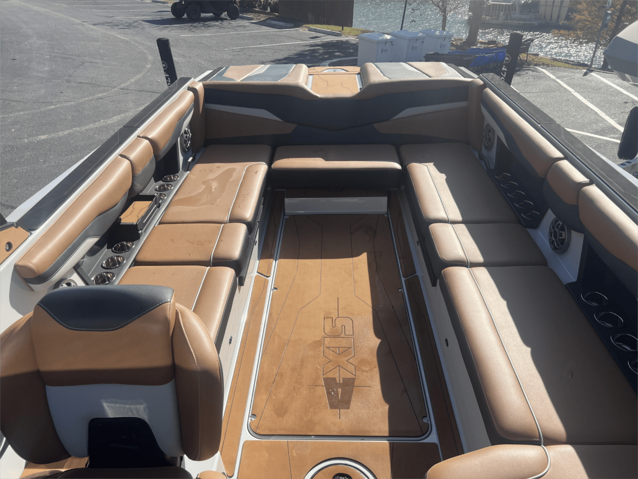 2023 Axis T250