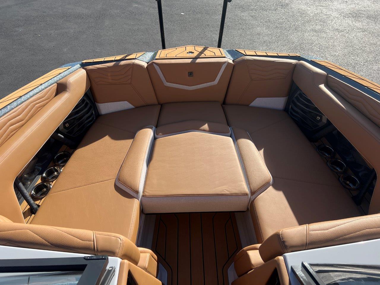 2025 Nautique G23