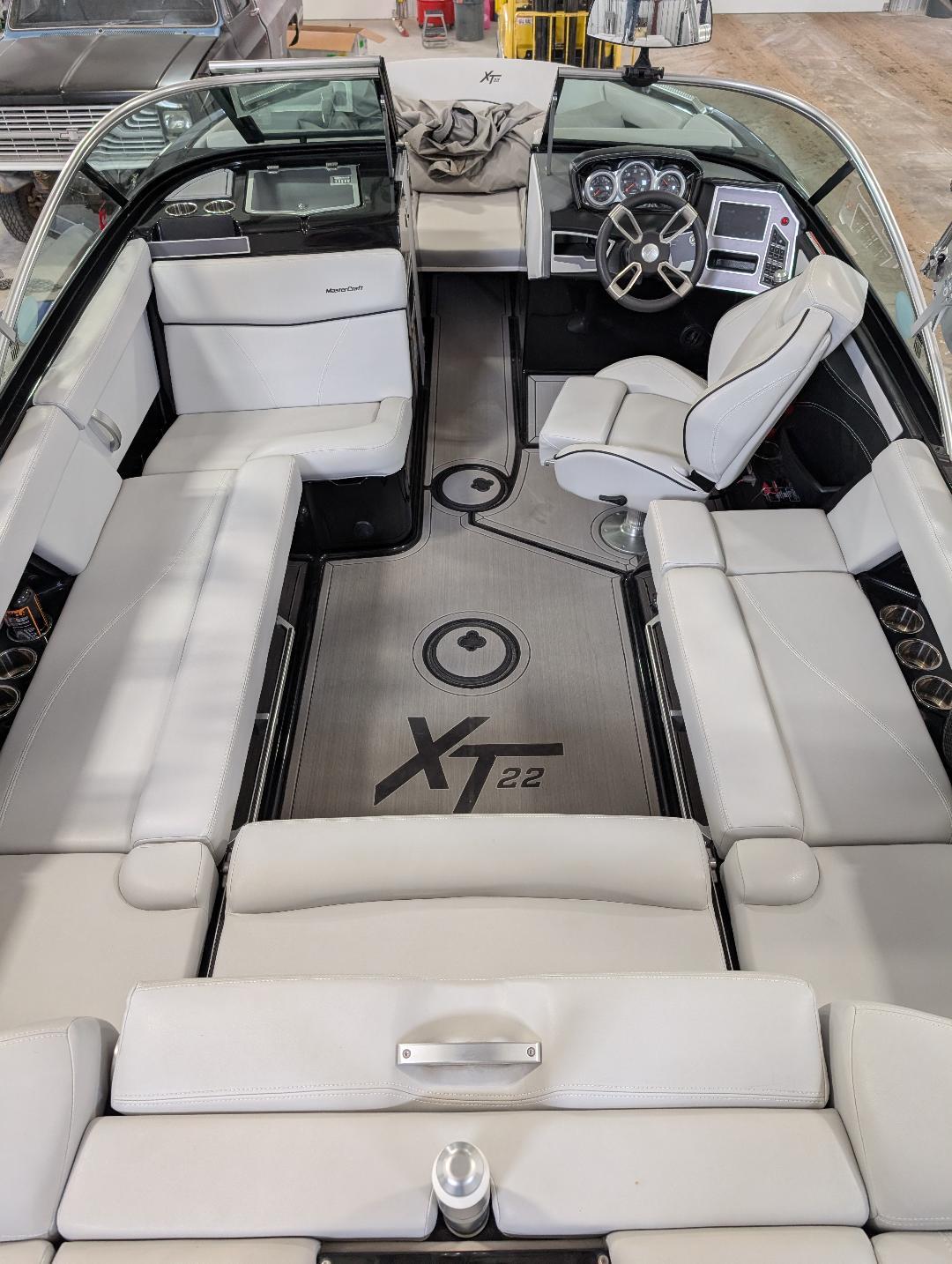 Mastercraft XT22