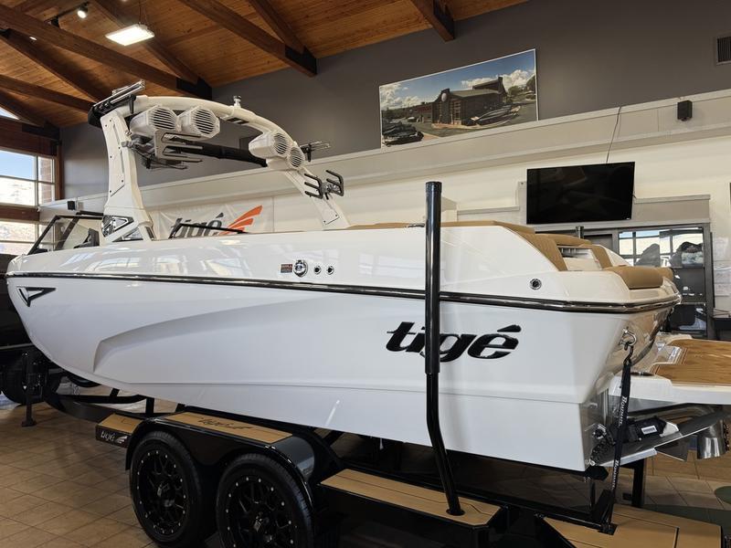 boat.Title
