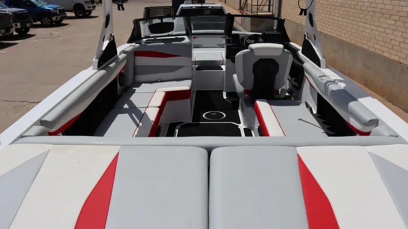 2025 AXIS A225