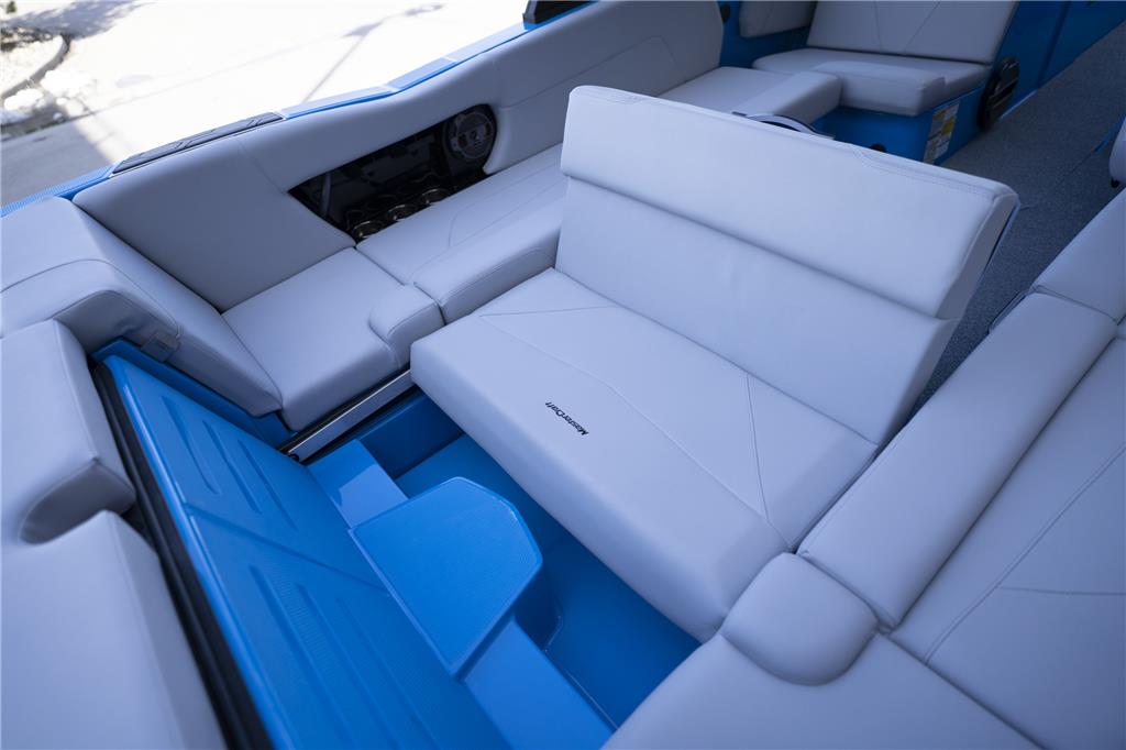 2022 MasterCraft NXT24 – ONE OWNER, LOW HOURS, SURFSTAR!