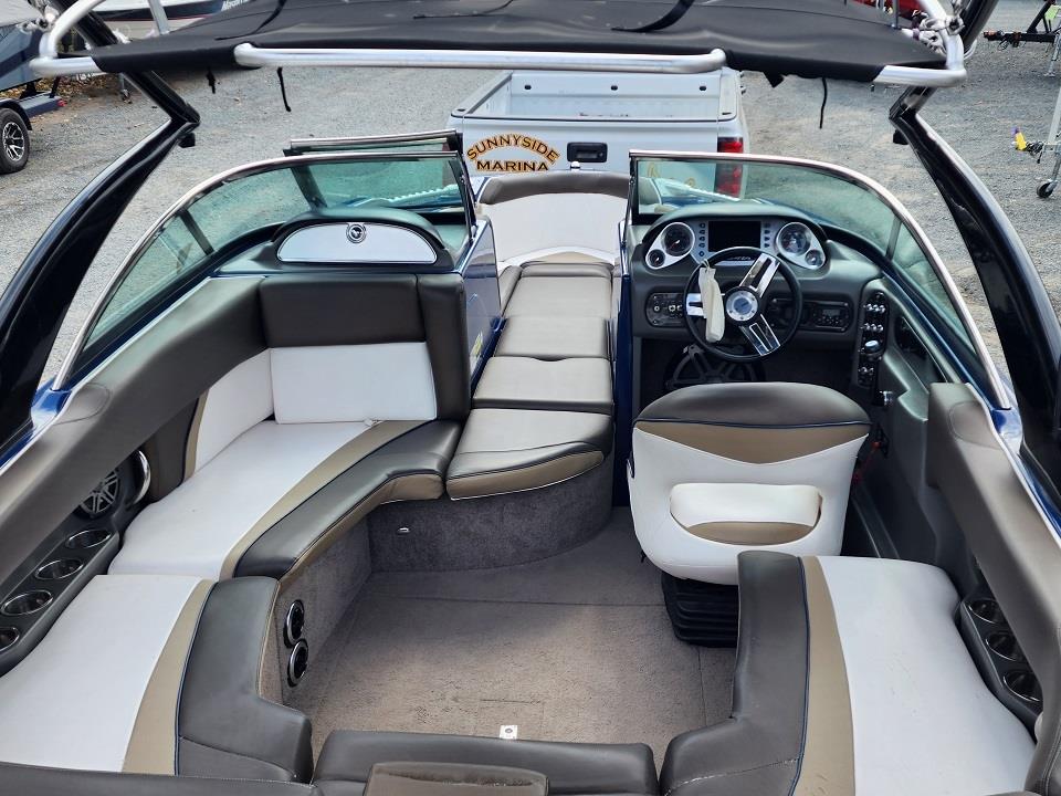 2012 Supra Launch 21 with Boatmate Trailer