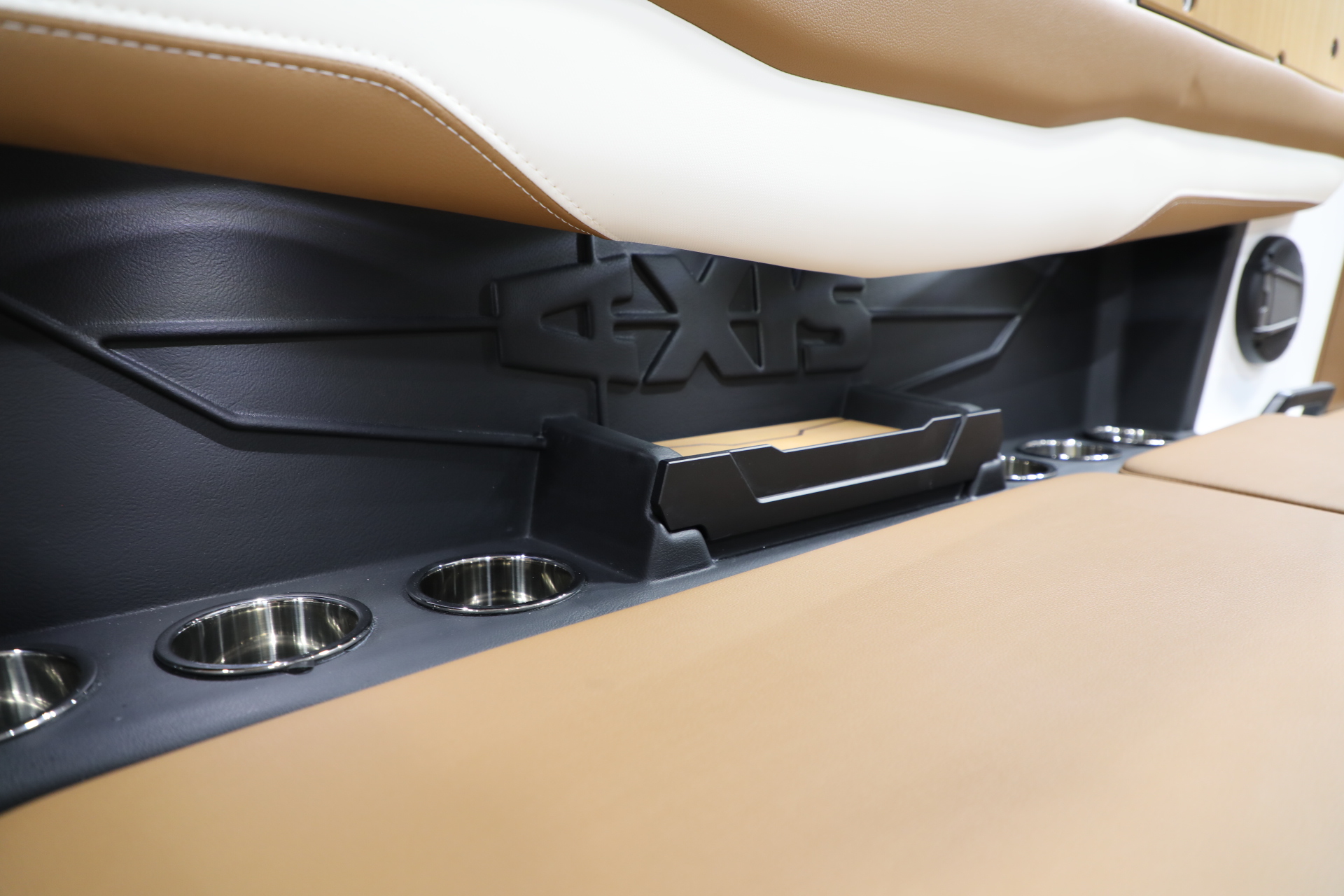 2024 Axis T235 Icon