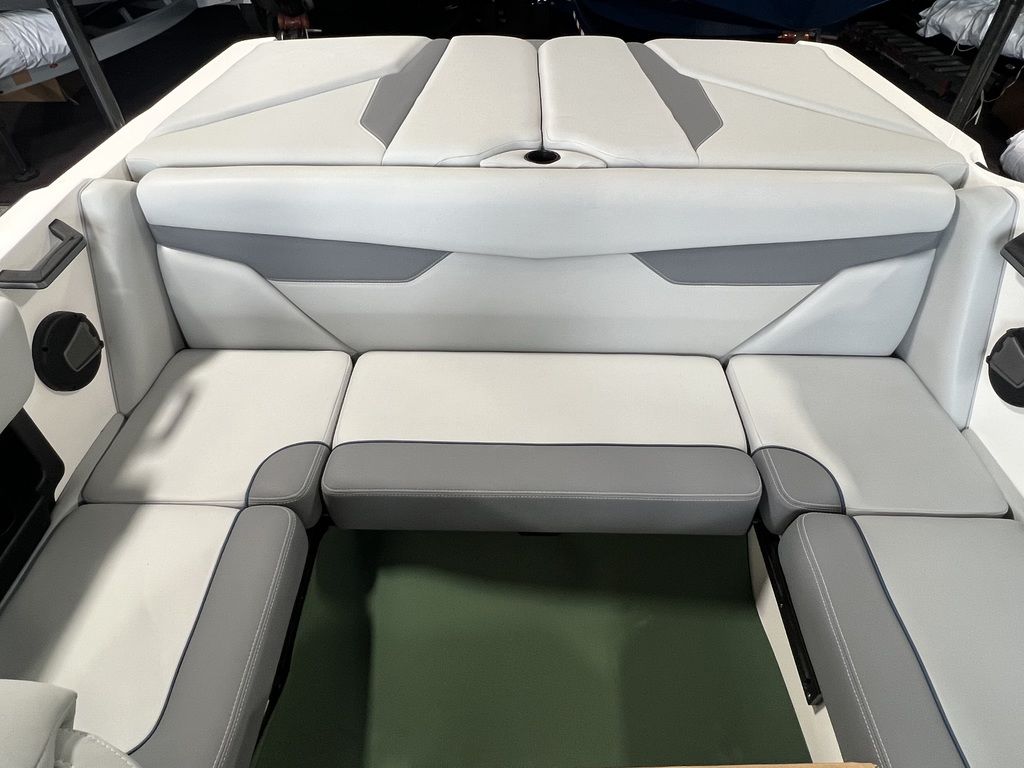 2025 Axis Wake Research A20