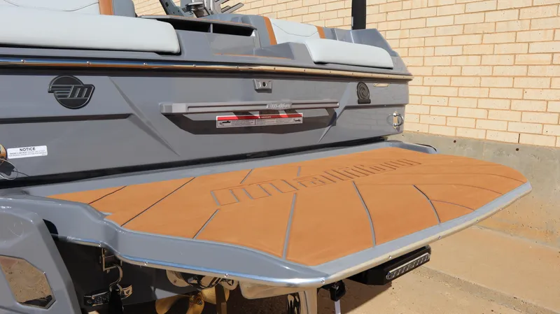 2025 MALIBU WAKESETTER 23 LSV