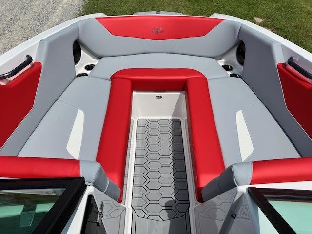 2024 MasterCraft NXT 24