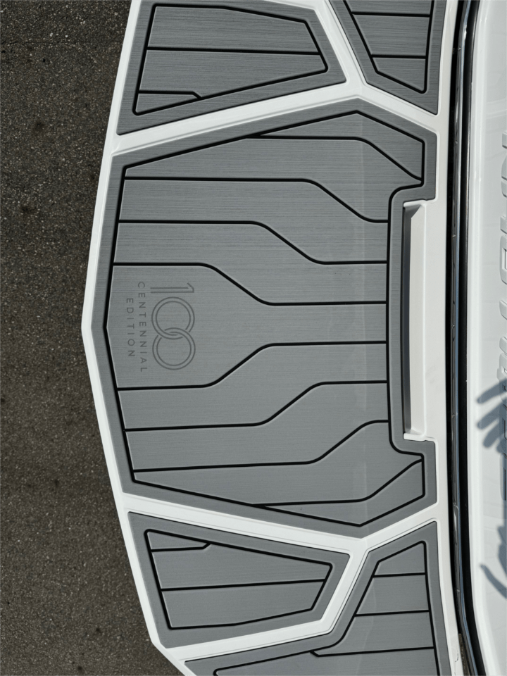 2025 Nautique G23