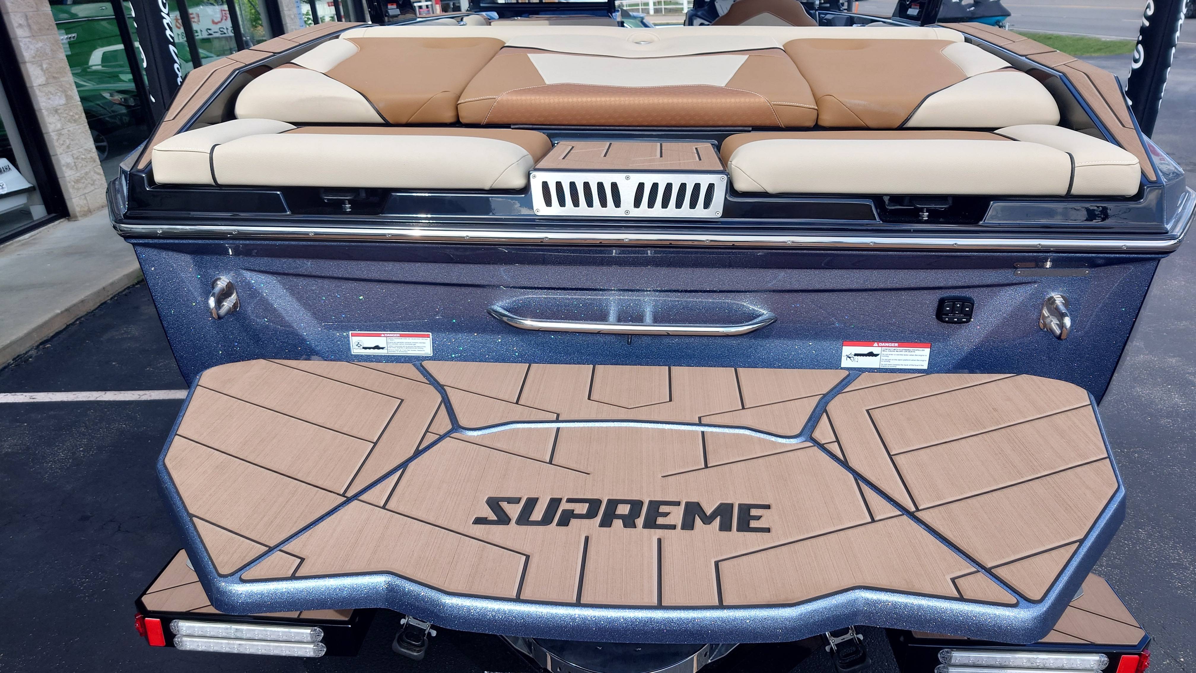 2024 Supreme S220