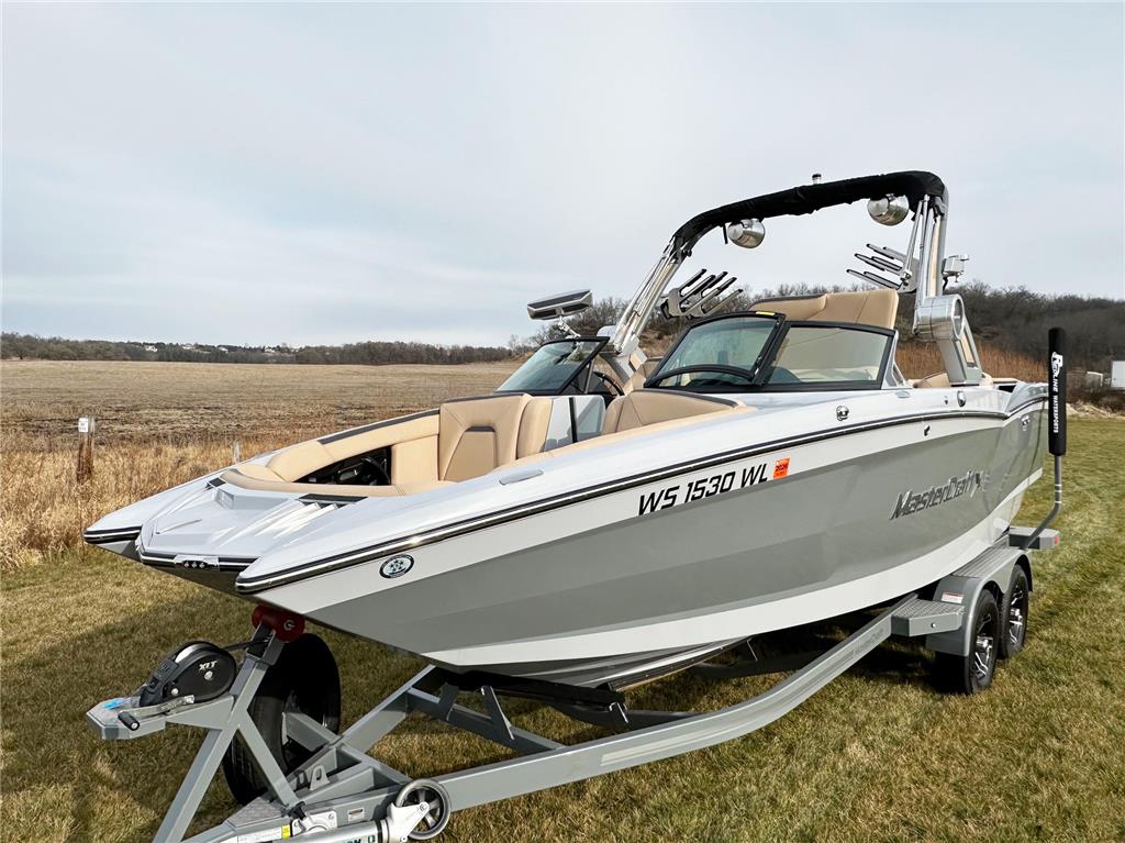 2022 MasterCraft Xstar X-Star 104 hrs! Includes trailer! 6.2L Ilmore