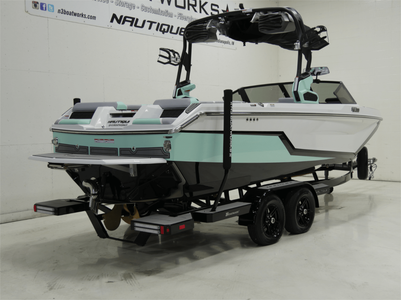 2025 Nautique GS22 – Captiva Green/Jet Black