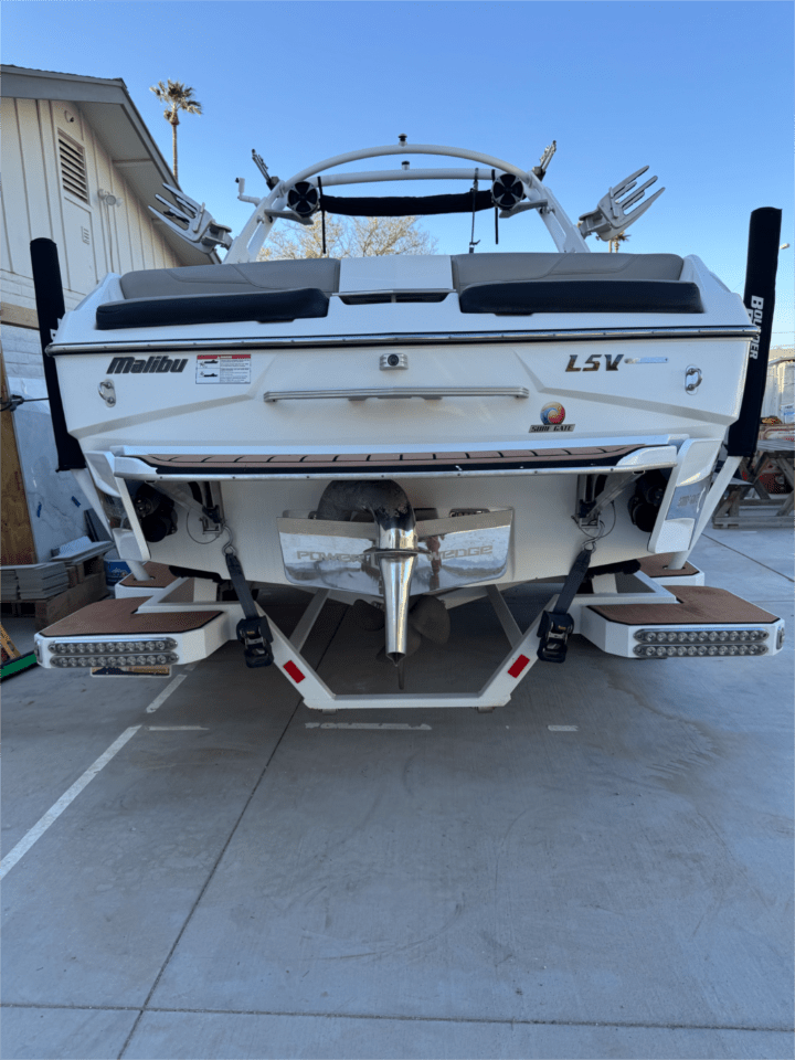 2018 Malibu Wakesetter 23 LSV – Premium Wake Surf and Family Boat