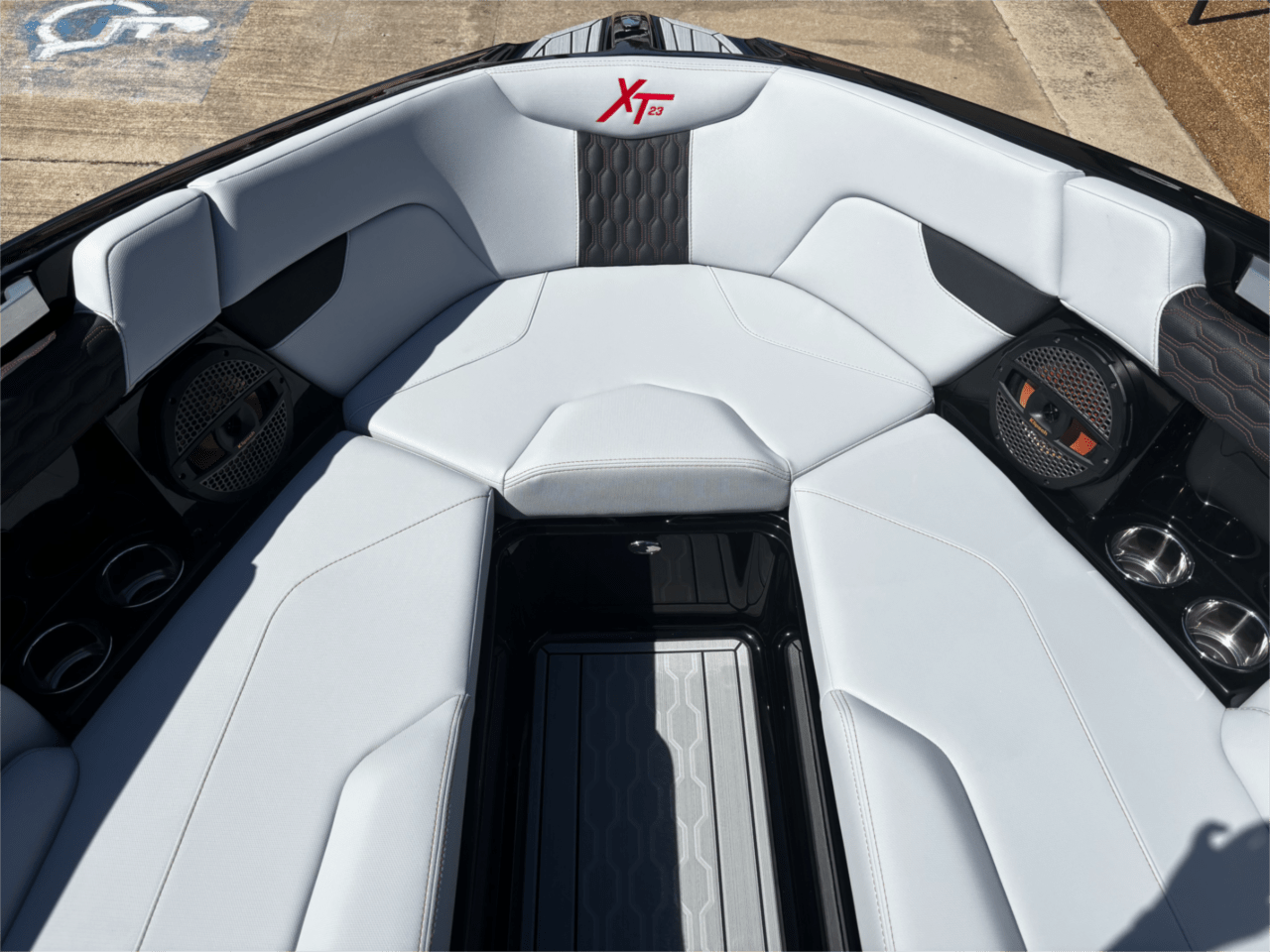 2025 MasterCraft XT23