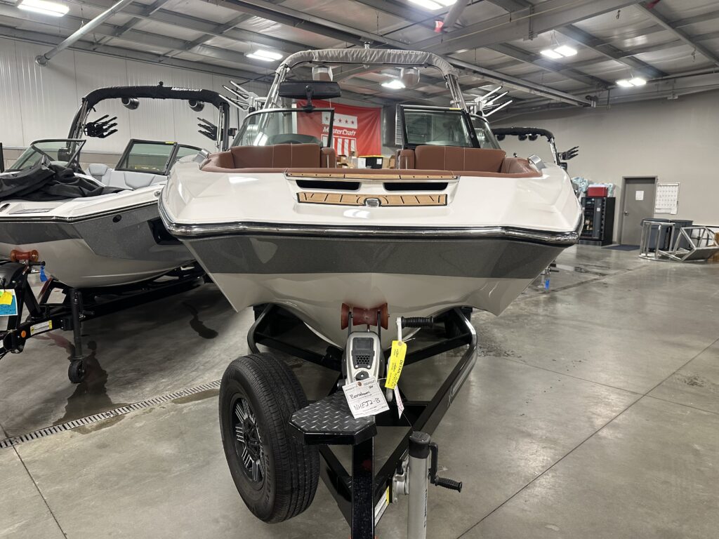 2019 MasterCraft X24