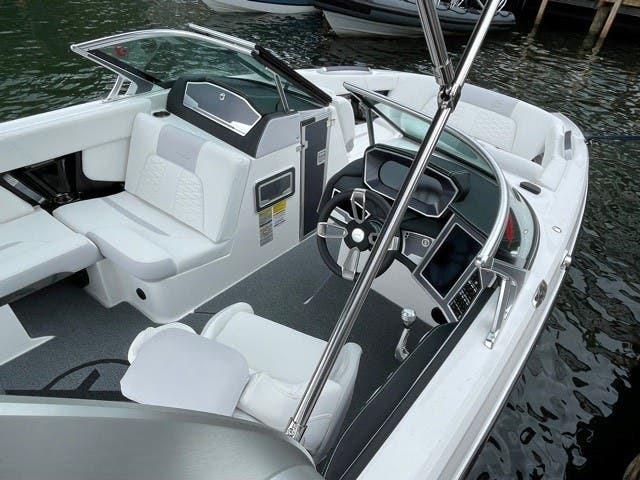 2021 MASTERCRAFT X24