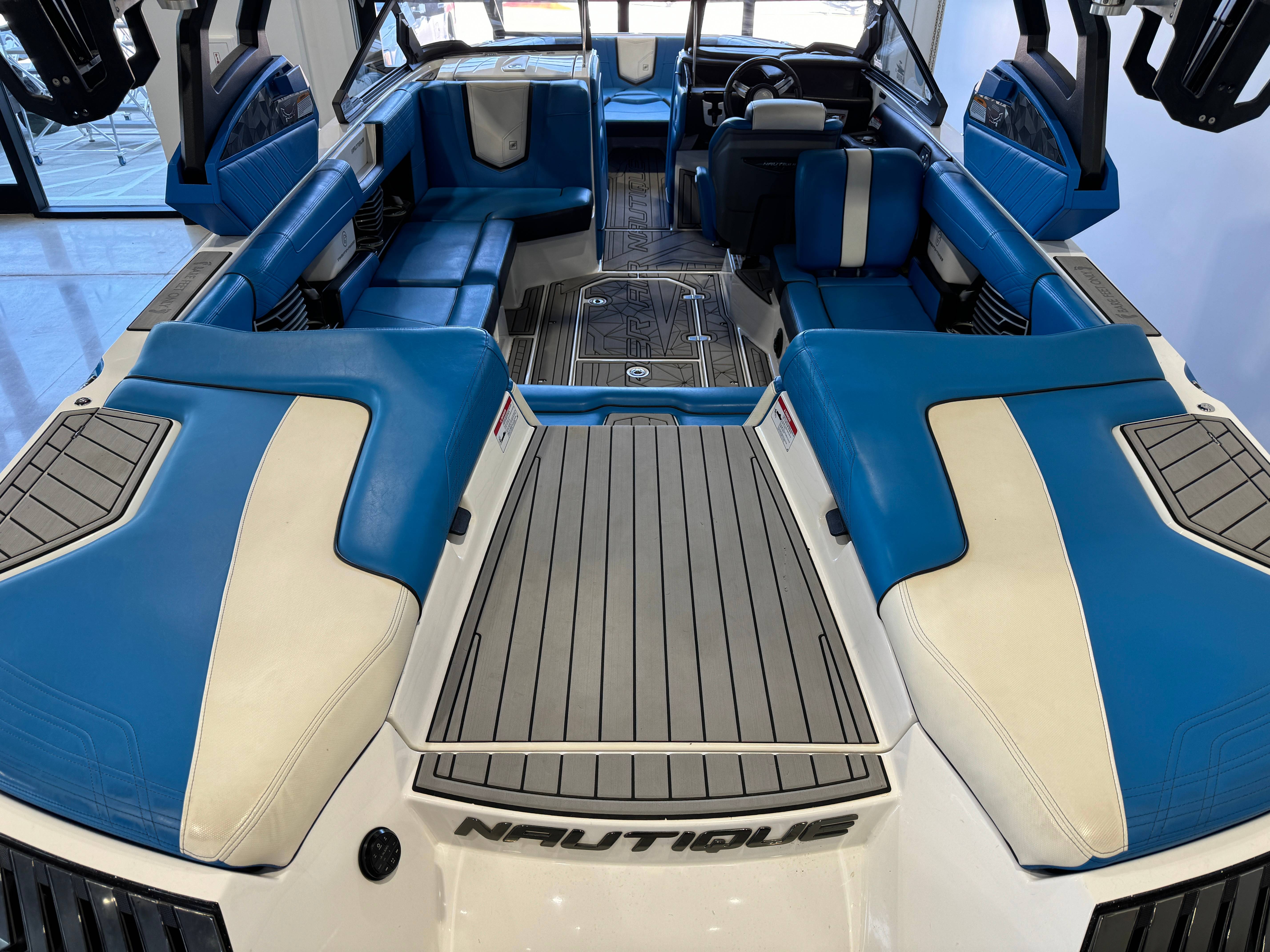 2019 Nautique G23