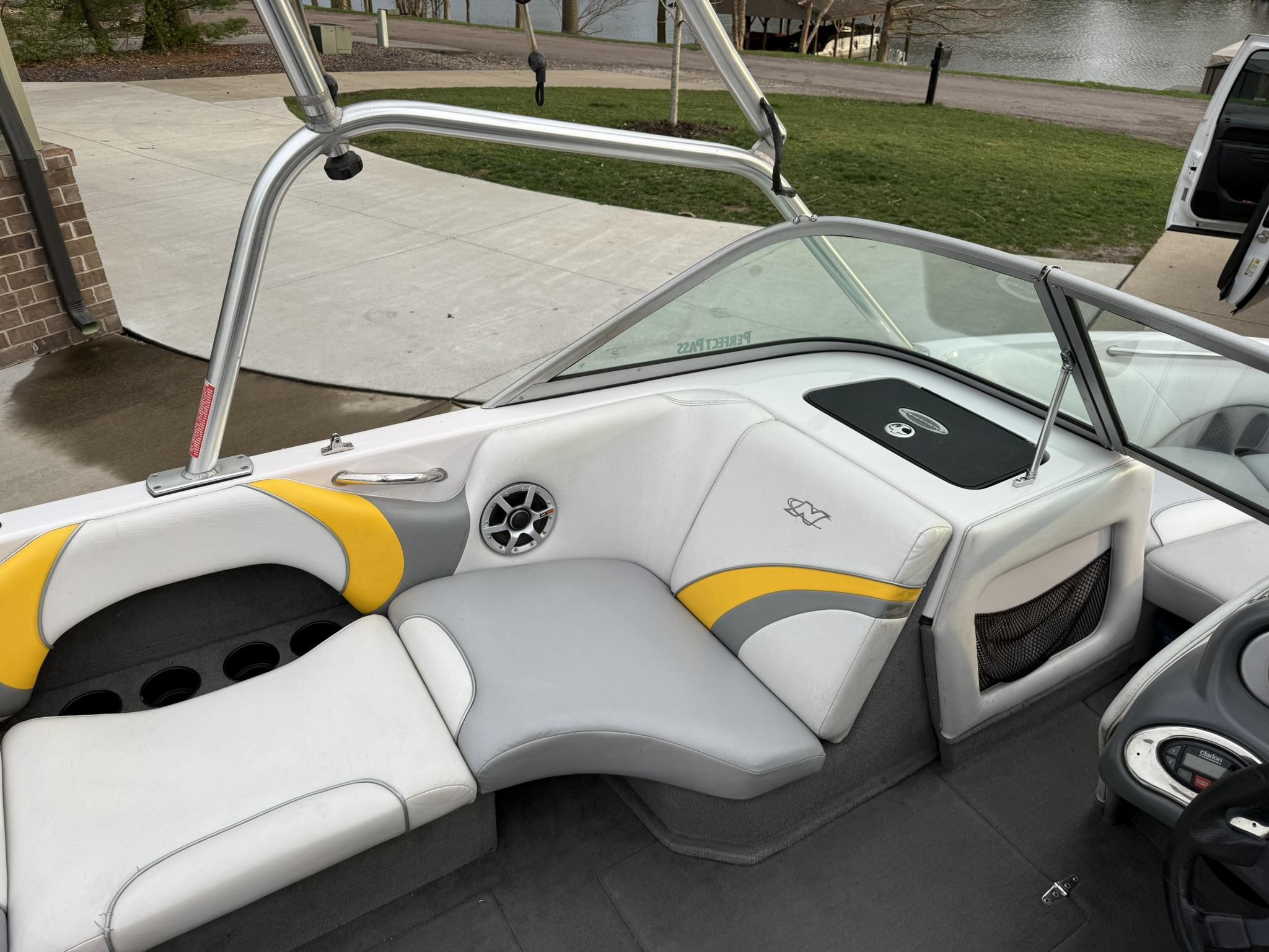 2005 Super Air Nautique 210