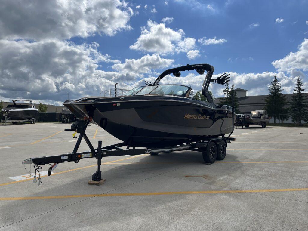 2025 MasterCraft XT22