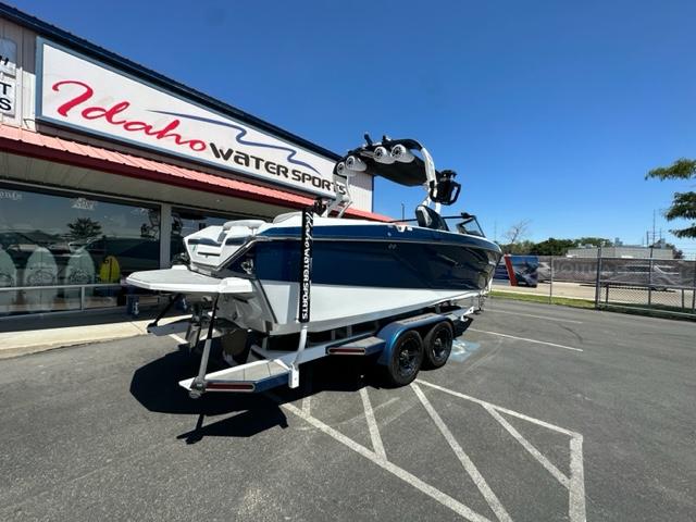 boat.Title