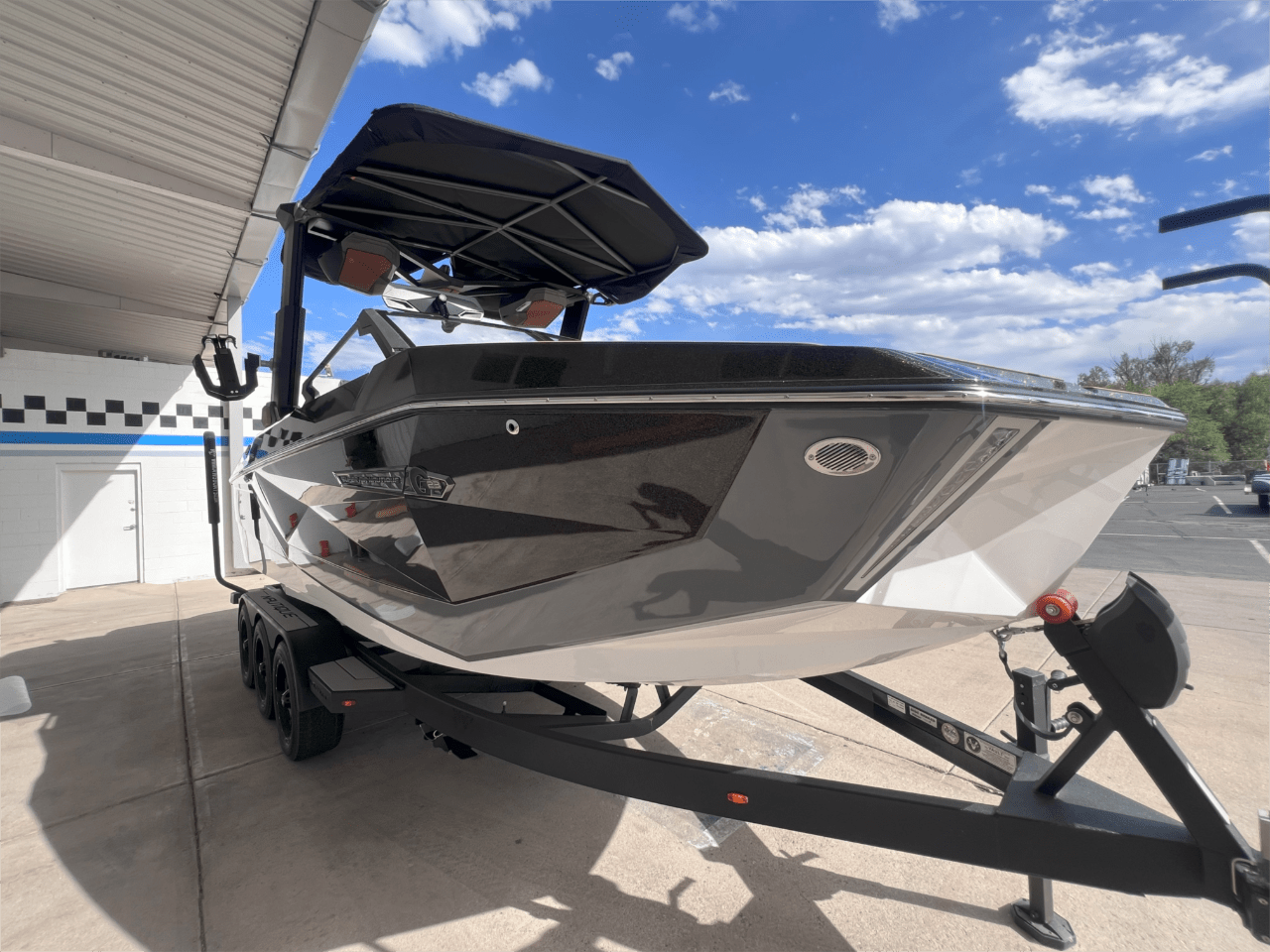 2025 Nautique G23