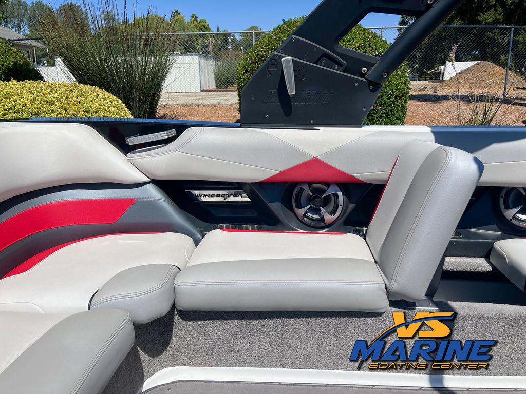 2017 Malibu Boats 23 LSV