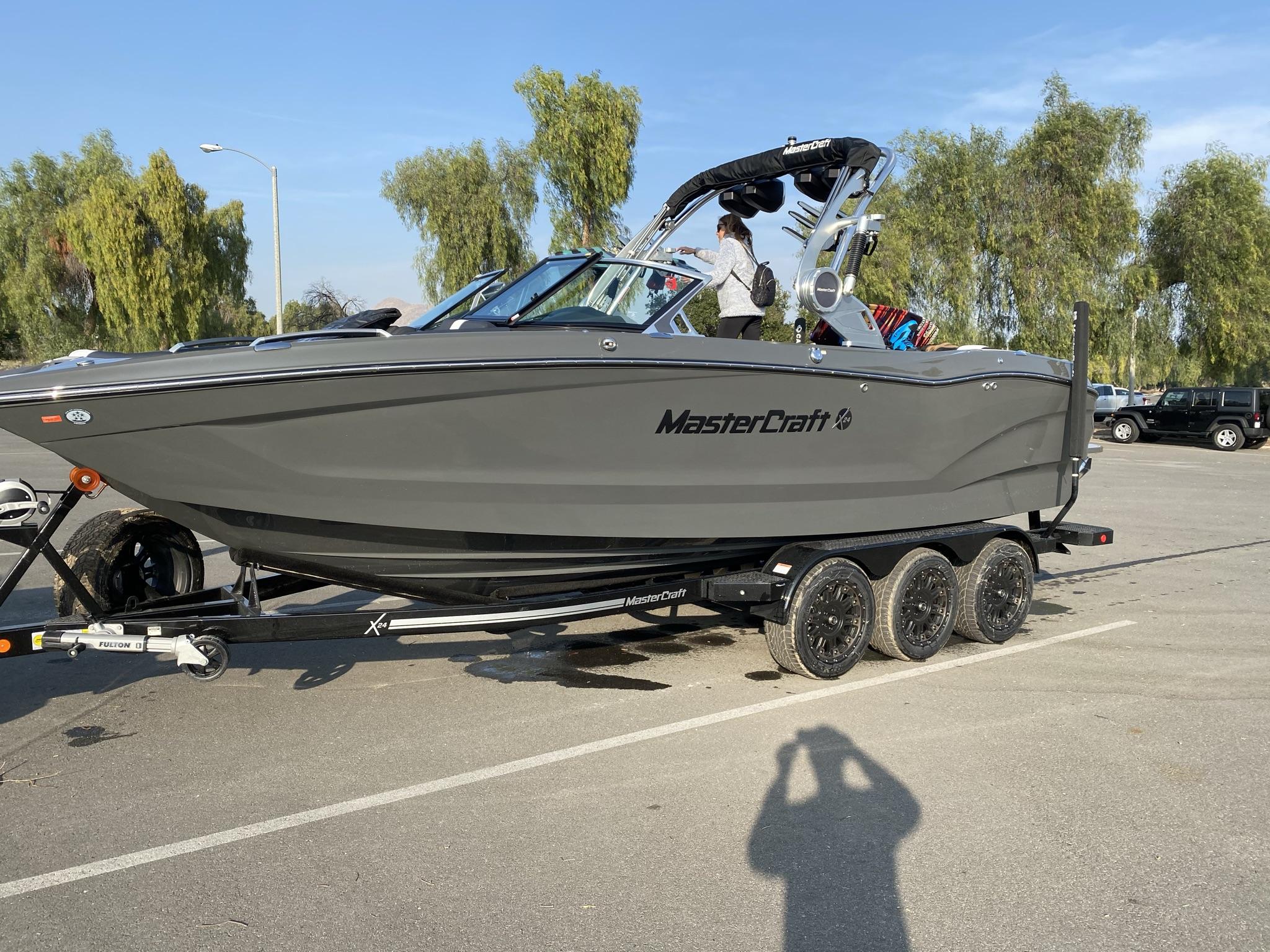 2021 MasterCraft X24