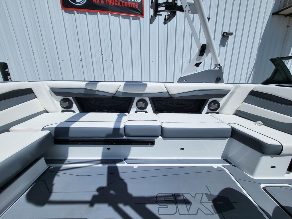 2025 Axis Wake Research A245