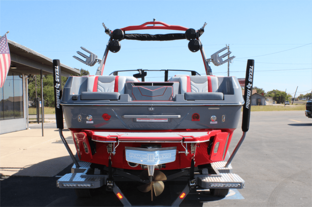2025 Malibu 25 LSV