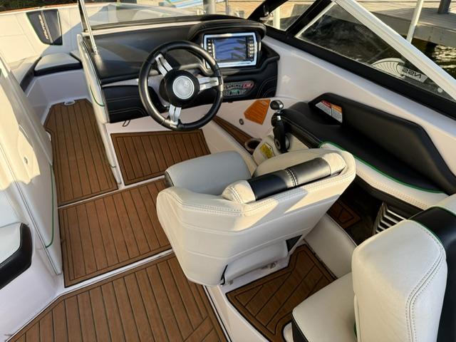 2015 Super Air Nautique G21 Low Hours
