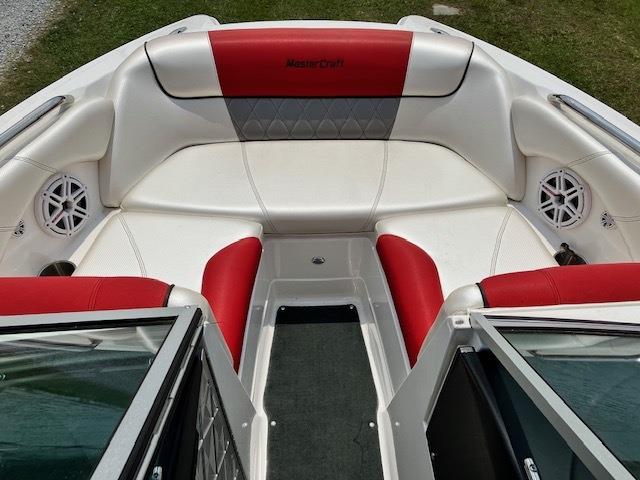 2011 MasterCraft X2