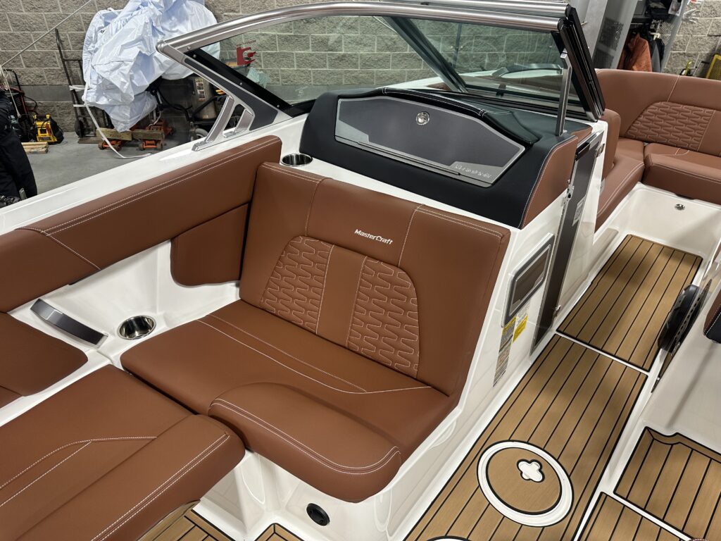 2019 MasterCraft X24