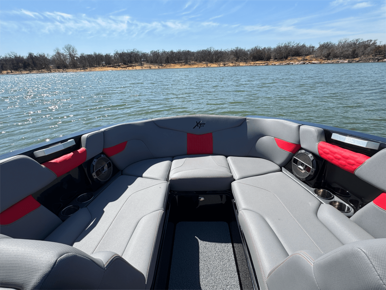 2022 MasterCraft XT24