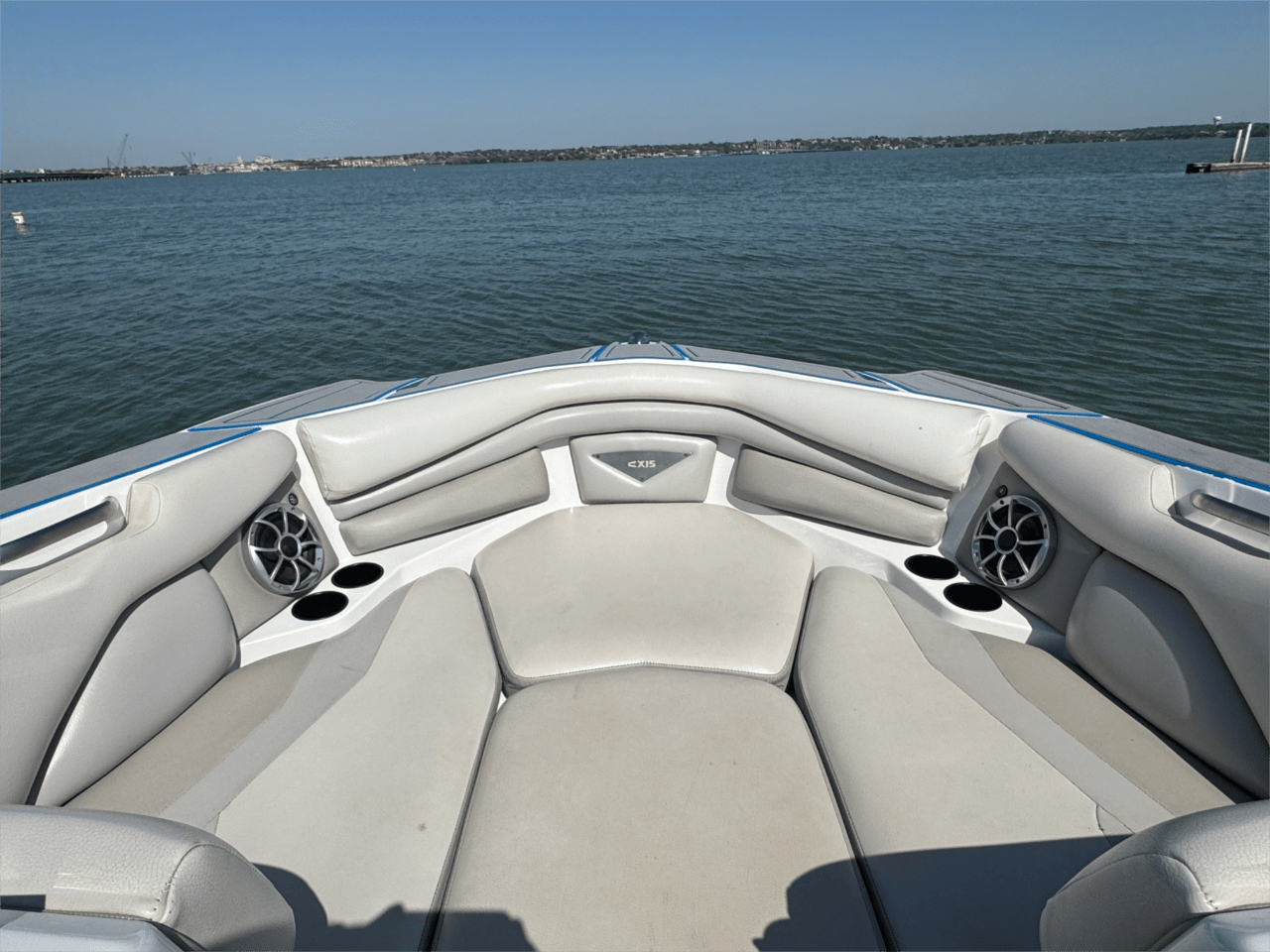 2015 Axis A22