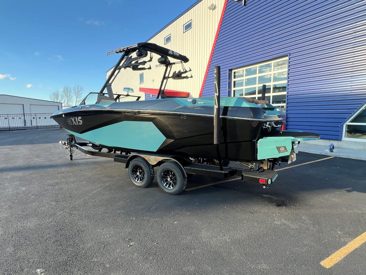 boat.Title