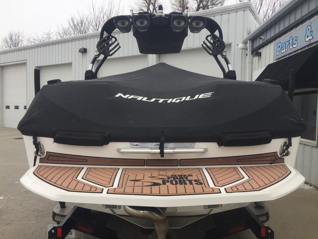 2016 Nautique Super Air Nautique G23