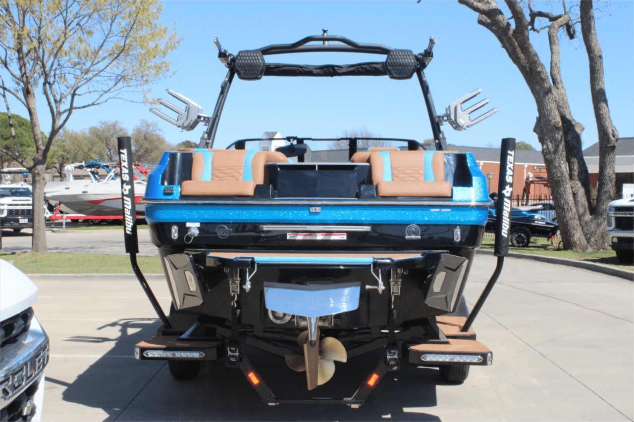 2025 Malibu 24 MXZ