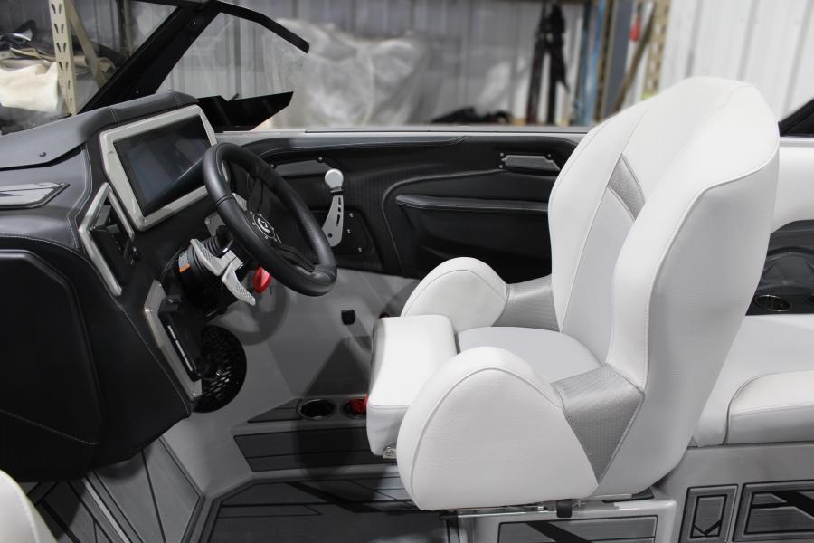 2025 Centurion NV213