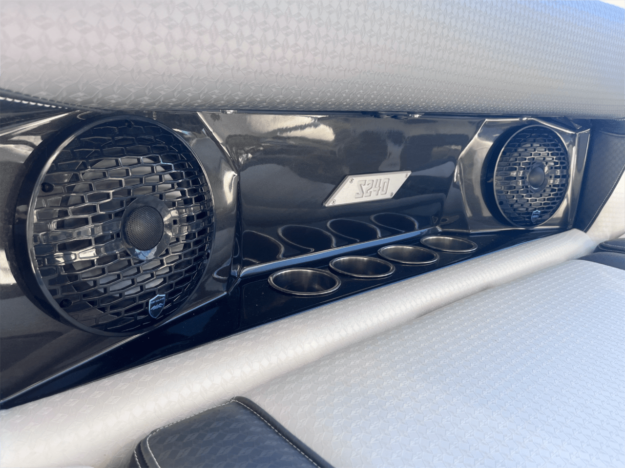 2025 Supreme S240