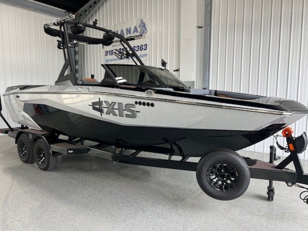 boat.Title