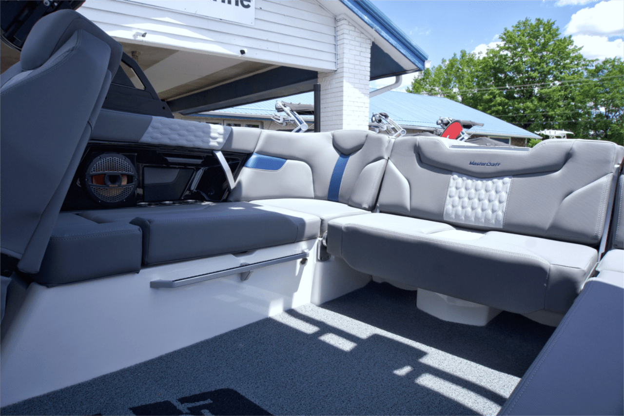 2024 MasterCraft XT22 T