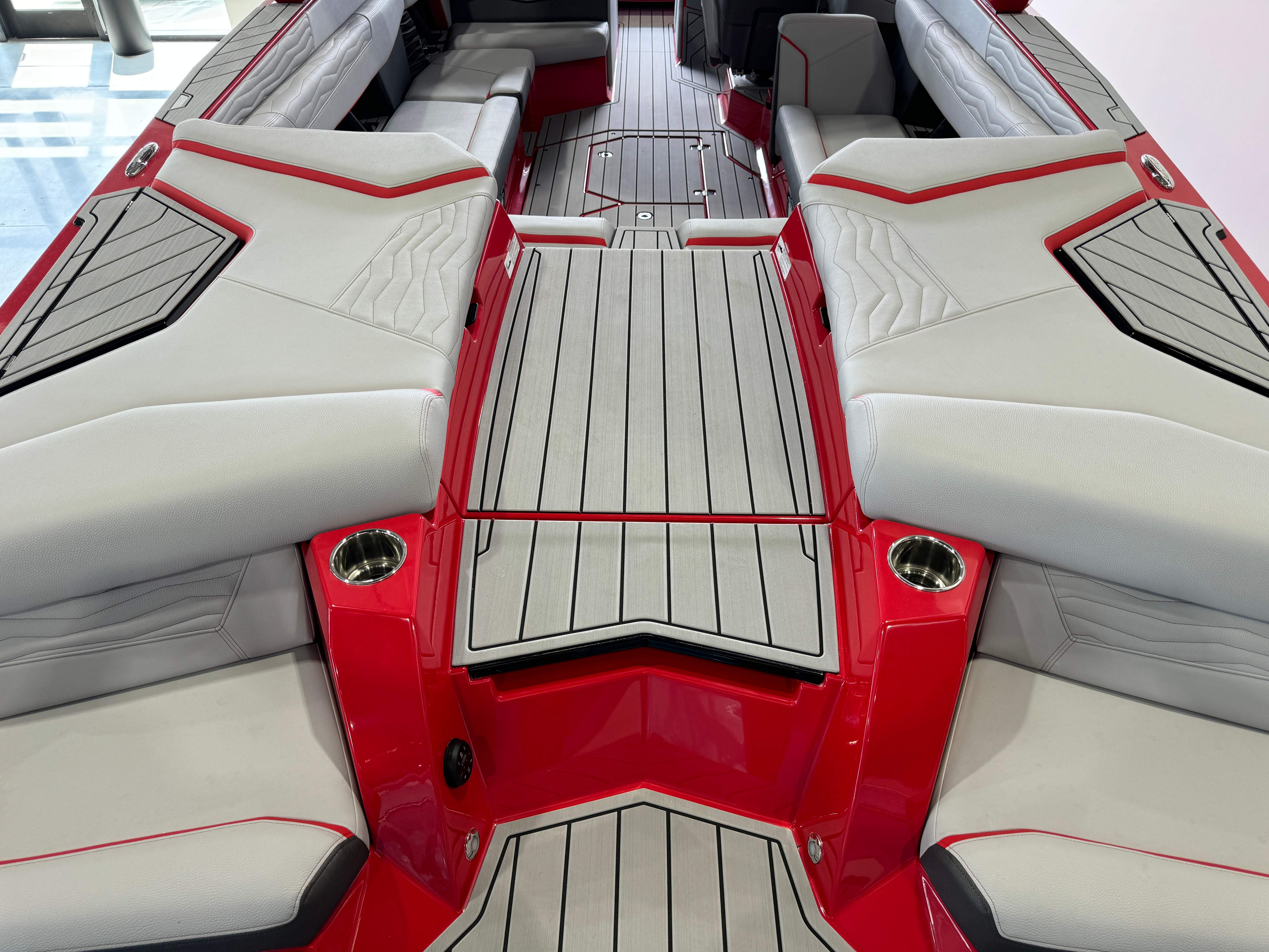2025 Nautique Super Air Nautique G25