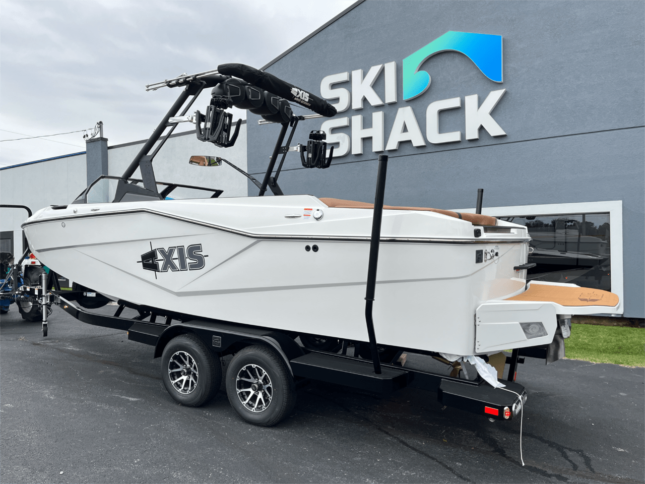 2024 Axis T235