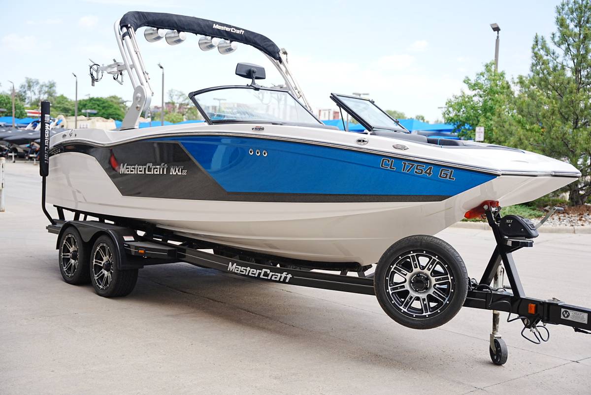 2019 MasterCraft NXT22 &#8211; LOW HOURS! Excellent Condition!