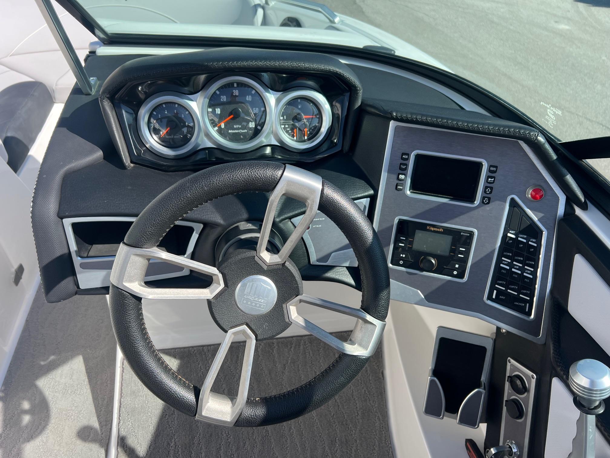 2019 20′ MasterCraft “XT20” Icon