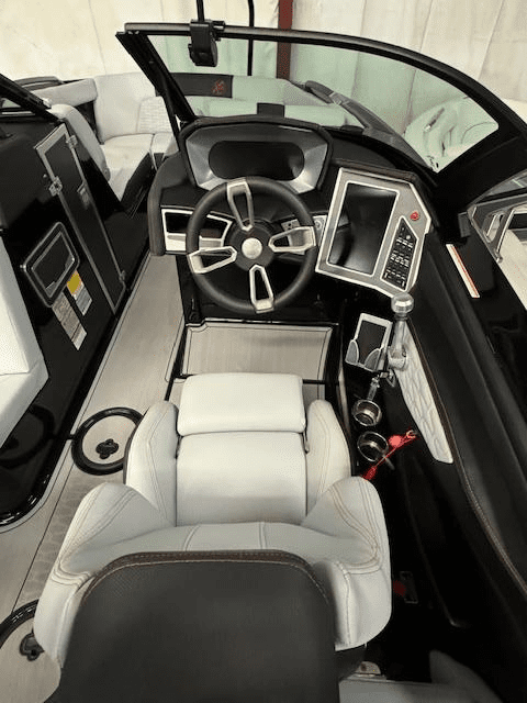 2023 Mastercraft X22